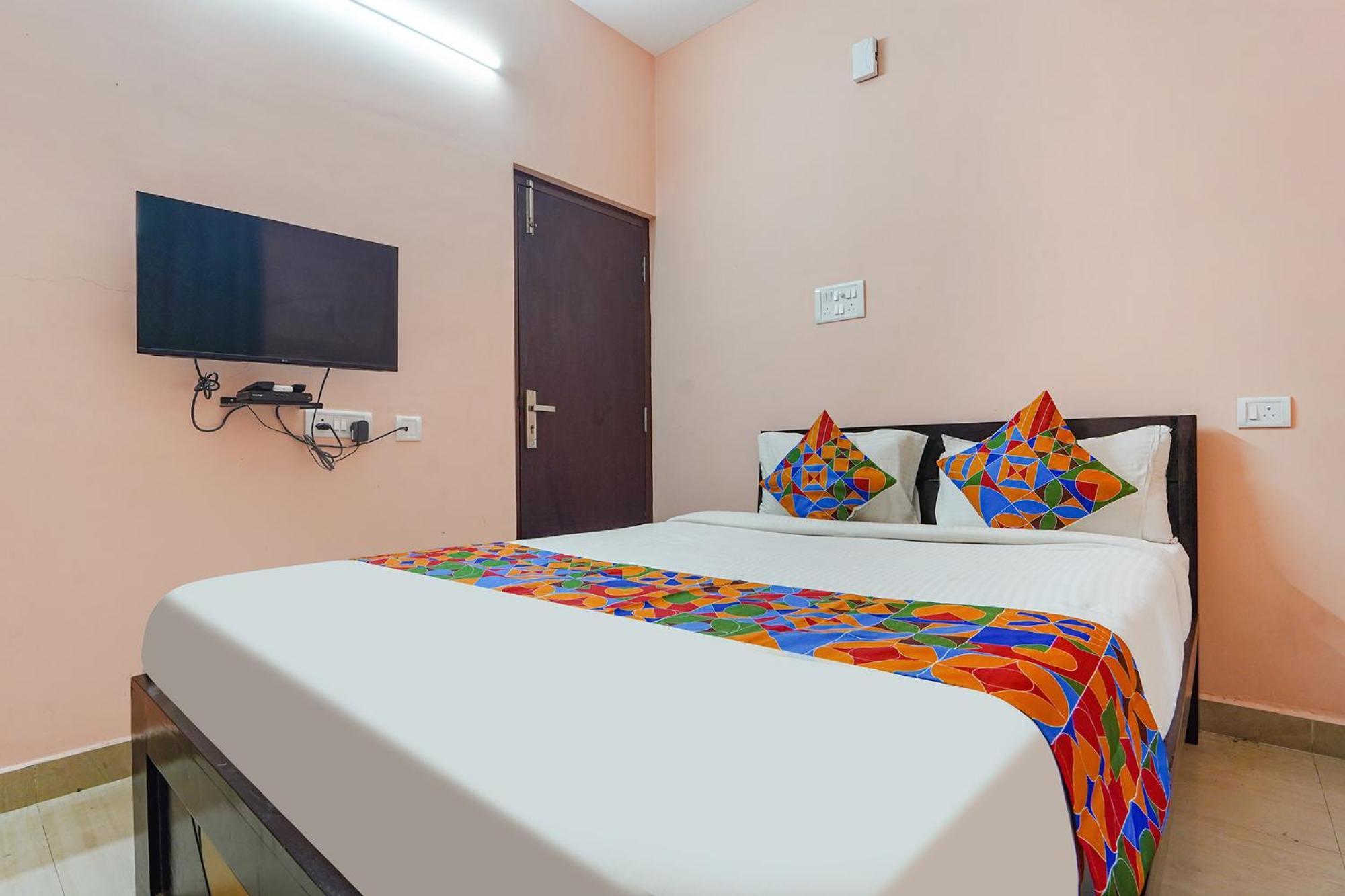 Fabexpress Its South East Residency Hotell Siruseri Exteriör bild