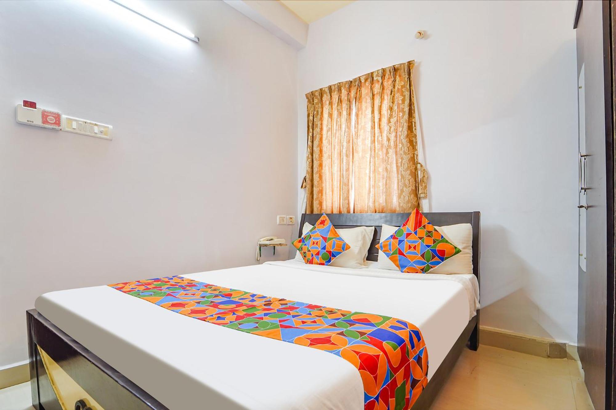 Fabexpress Its South East Residency Hotell Siruseri Exteriör bild